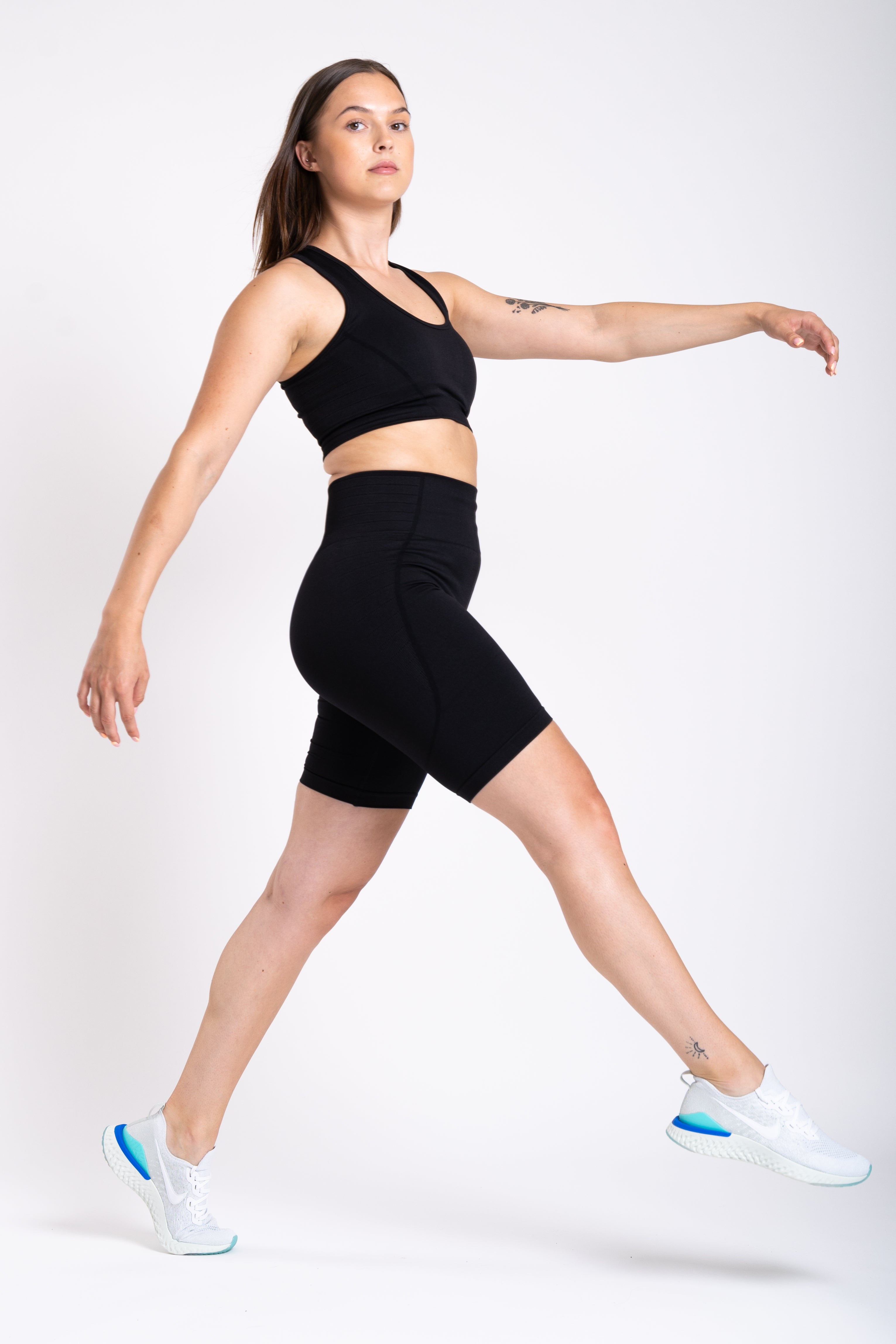 Evolve Seamless Shorts - Pitch Black