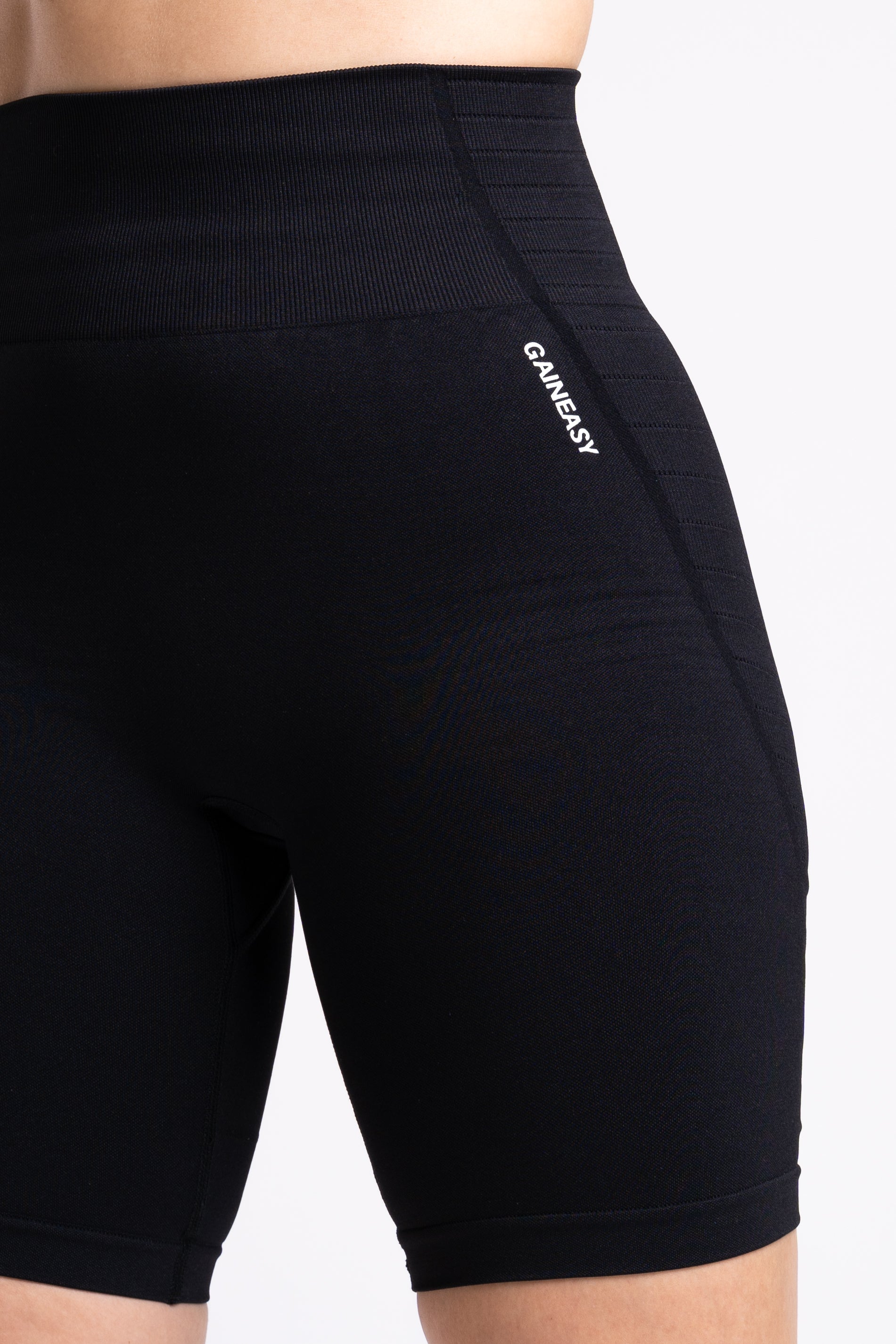 Evolve Seamless Shorts - Pitch Black