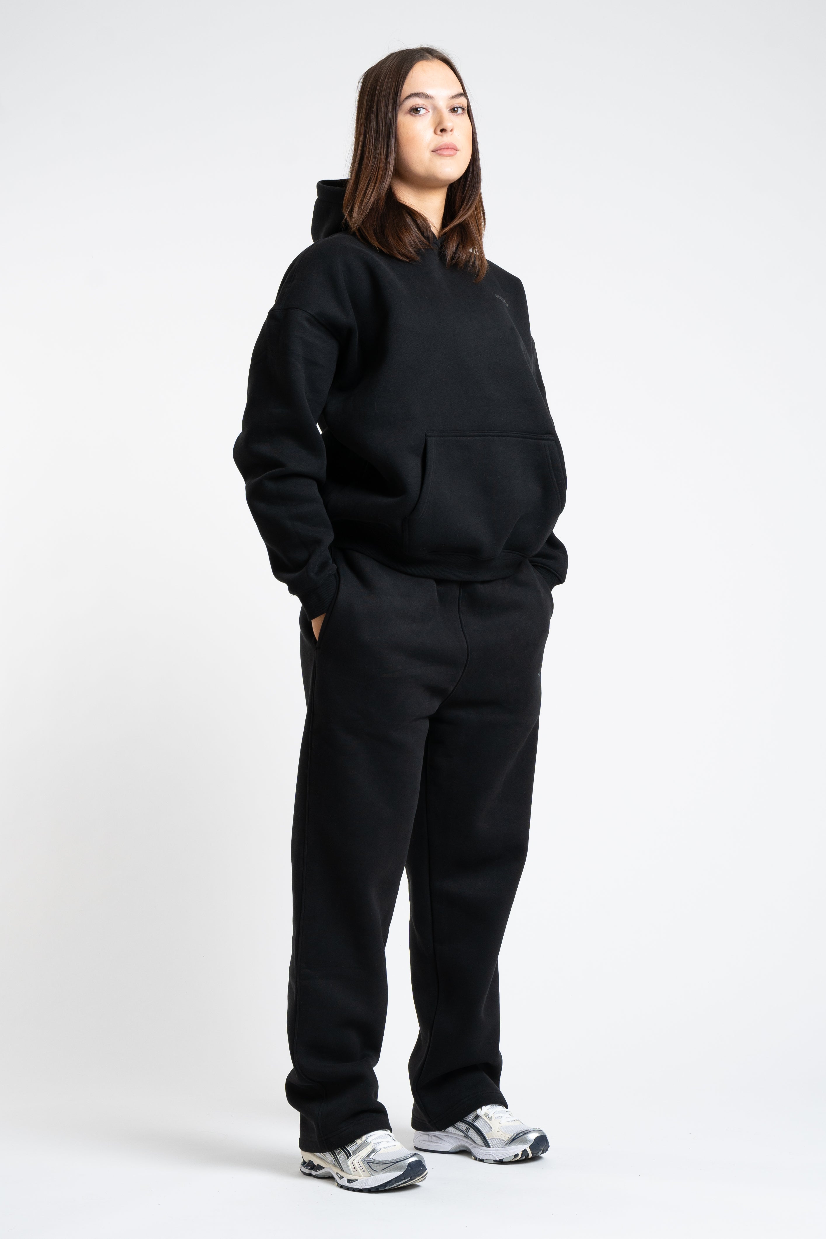 Warm Up Straight Leg Sweatpants - Midnight Black